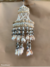 CHANDELIER JELLYFISH WITH NERITA BLACK