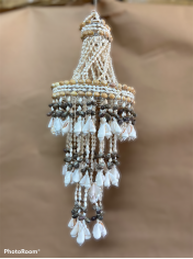 CHANDELIER JELLYFISH WITH BLACK NERITA AND URSEUS 